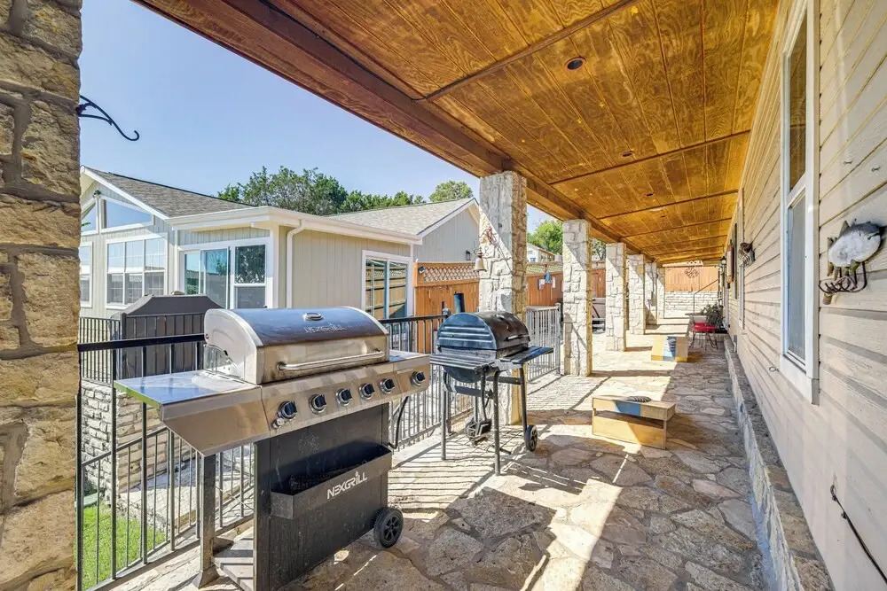 Lakefront Granbury Home w/ Dock, Decks & Hot Tub!