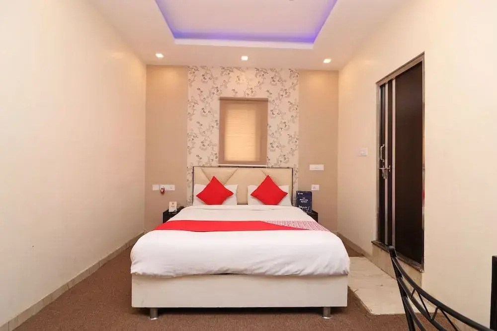 OYO 10750 O'live INN