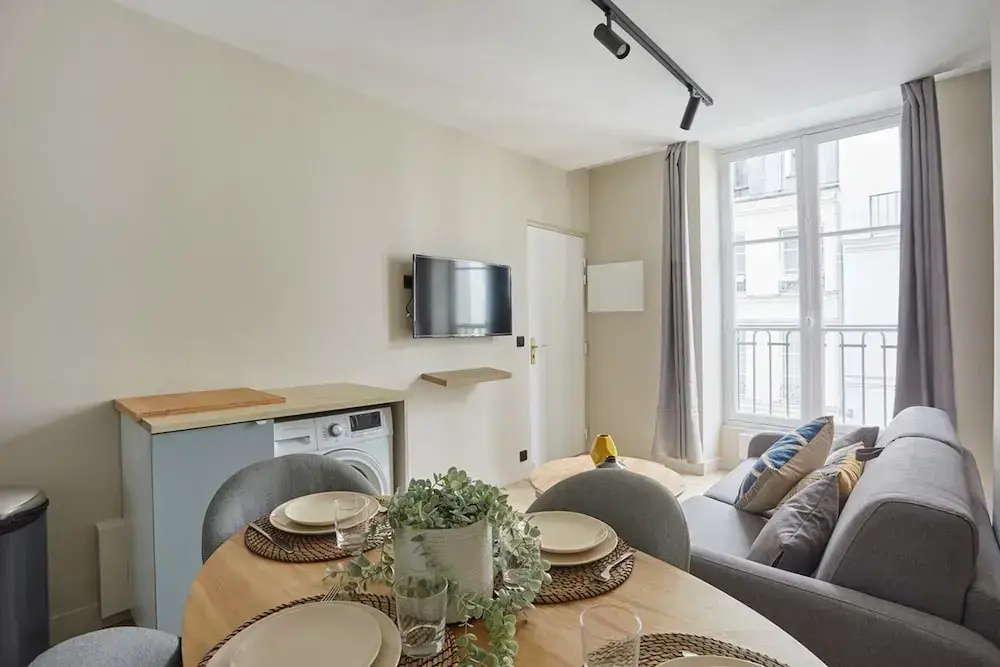 Charming Apartment in the Center of Paris / Bourse