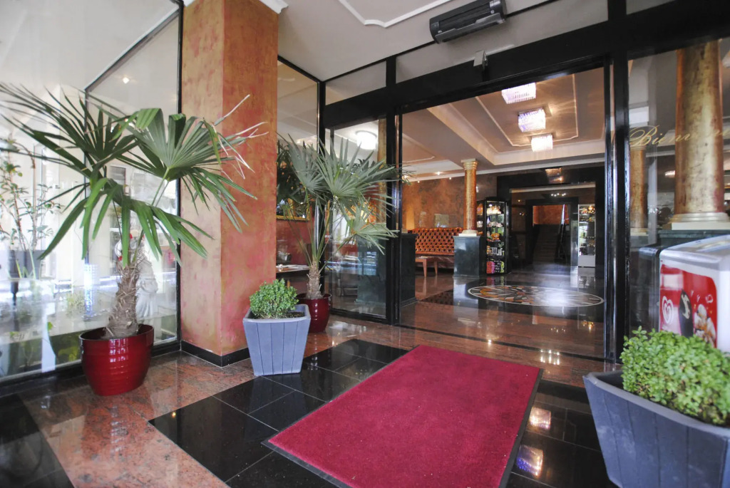 Agas Hotel