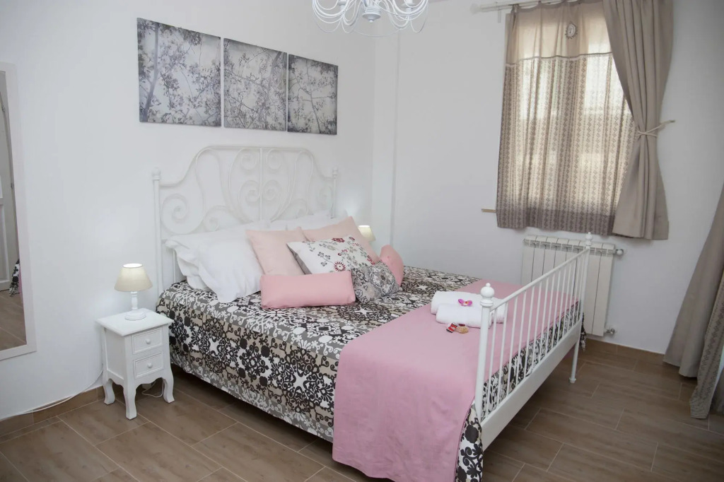 Dafni - Shabby Chic Guesthouse