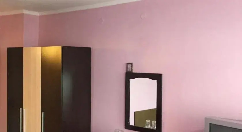 Yanis Guest House