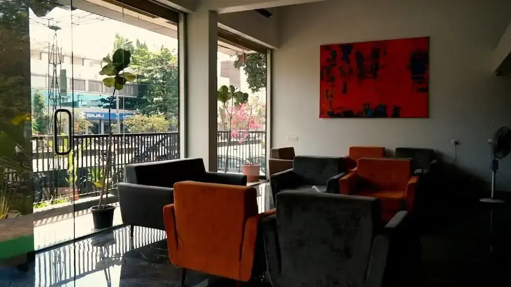 Hotel Radhika