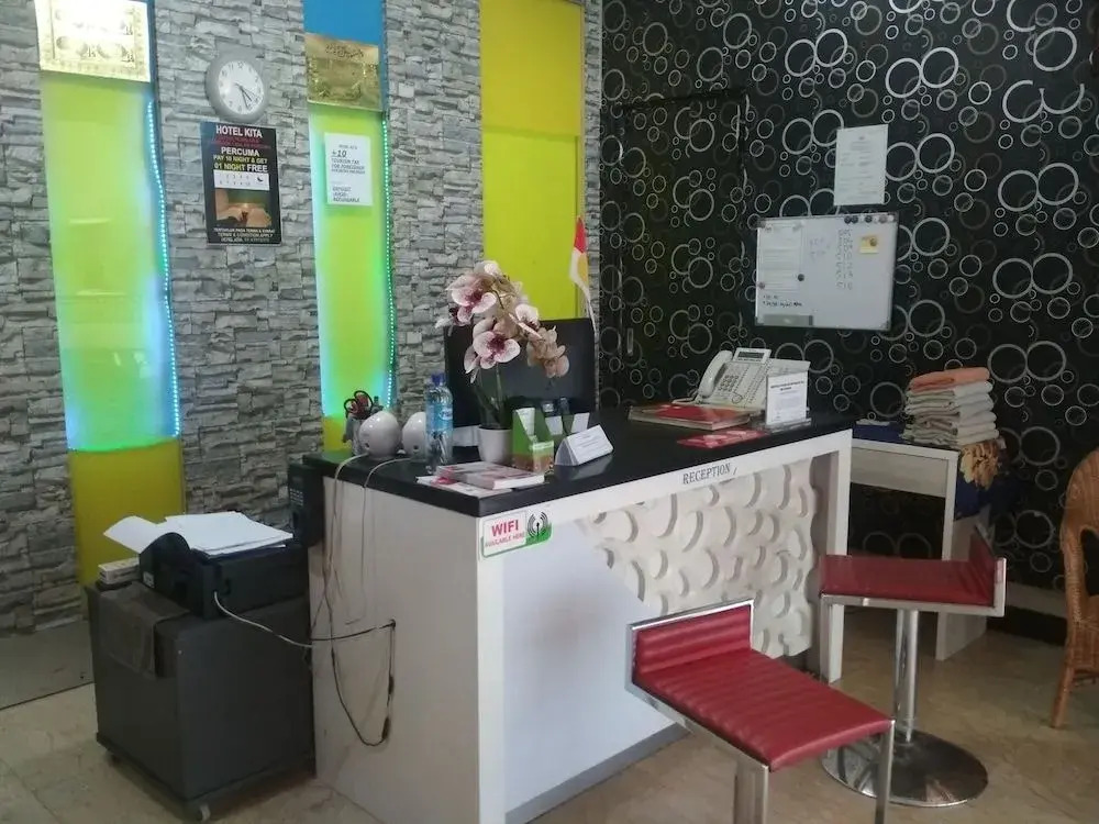 OYO 89903 MS City Hotel