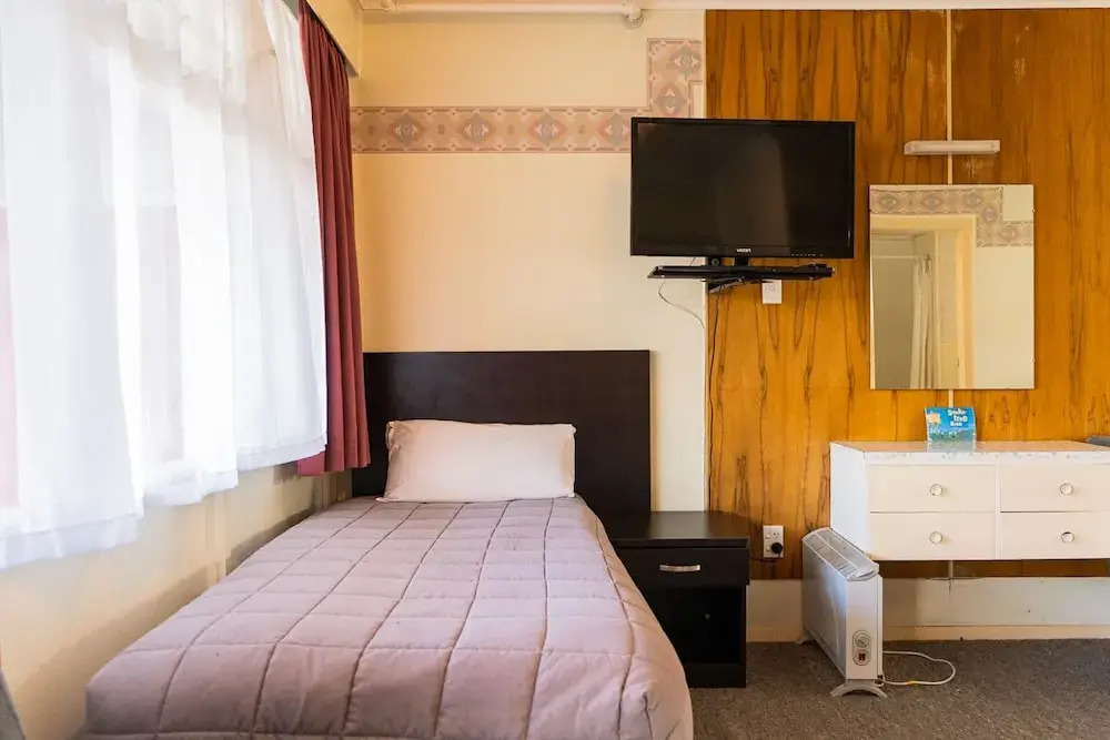 Mayfair Court Motel