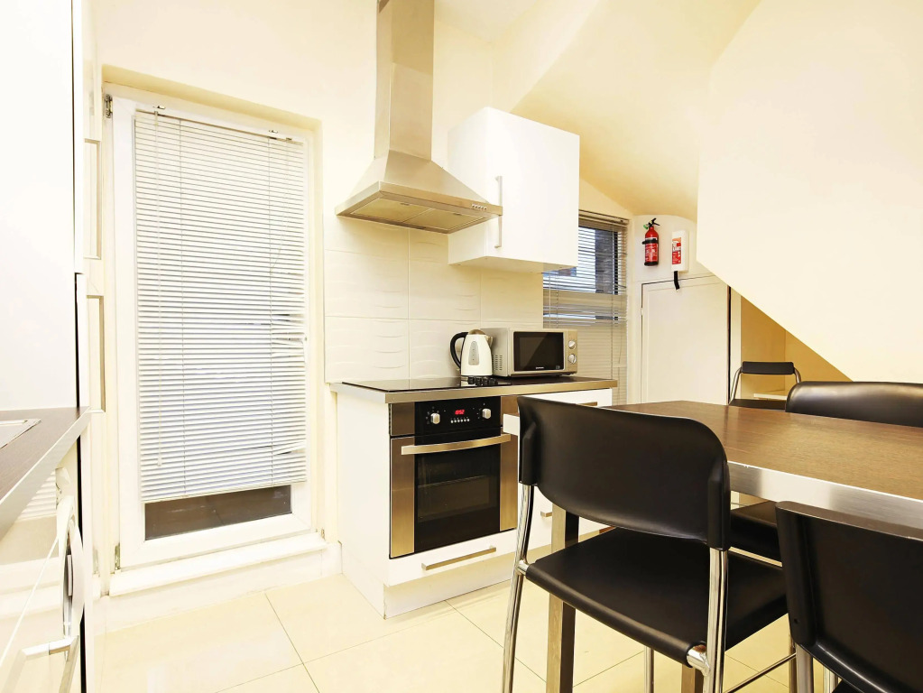 Zoly Apartment - Se1 London