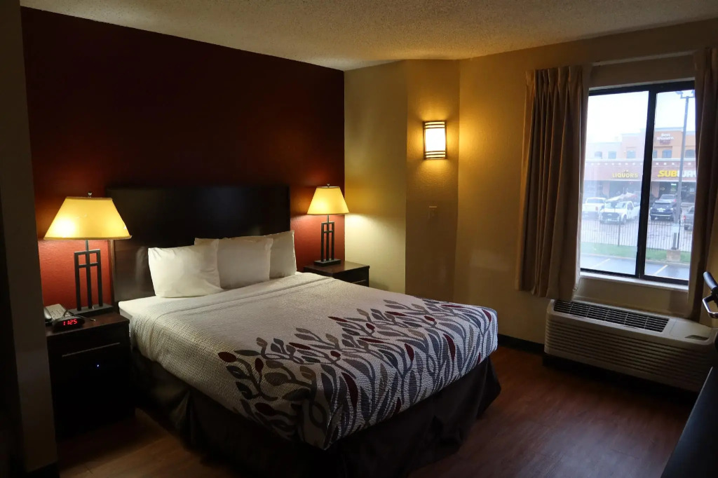 GreenTree Inn - IAH Airport JFK Blvd