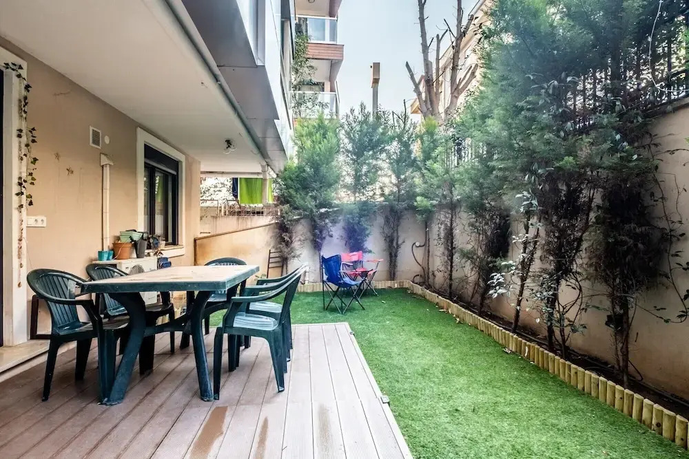 Flat with Backyard near Idealtepe Marmaray Station