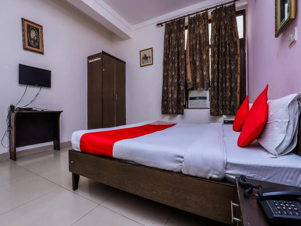 OYO 457 Hotel Mittal Residency