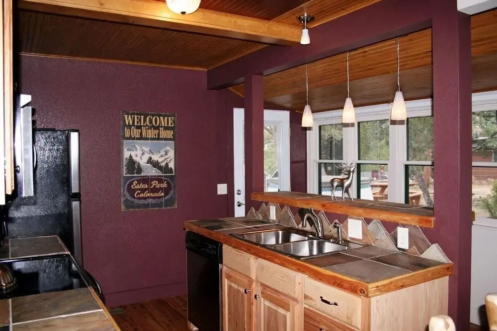Charming Cabin, Next To National Park 3 Bedroom Cabin - #20-NCD0297