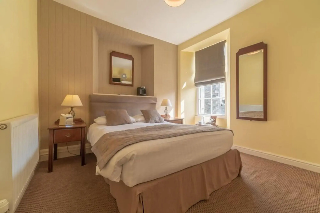 The Lamplighter Dining ~ Rooms