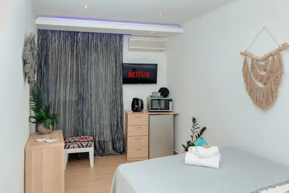 Sea View 1 Bed Apartment in Nea Peramos - Terrace