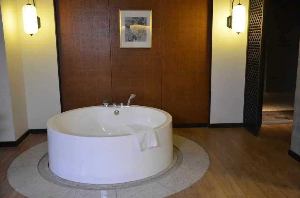 Datong Tangfang Hotel