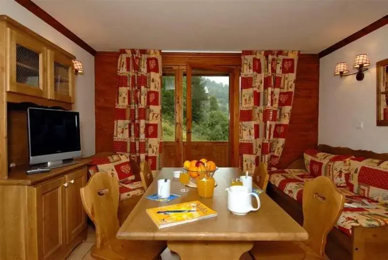 Résidence Odalys Le Hameau et les Chalets de la Vallée dOr