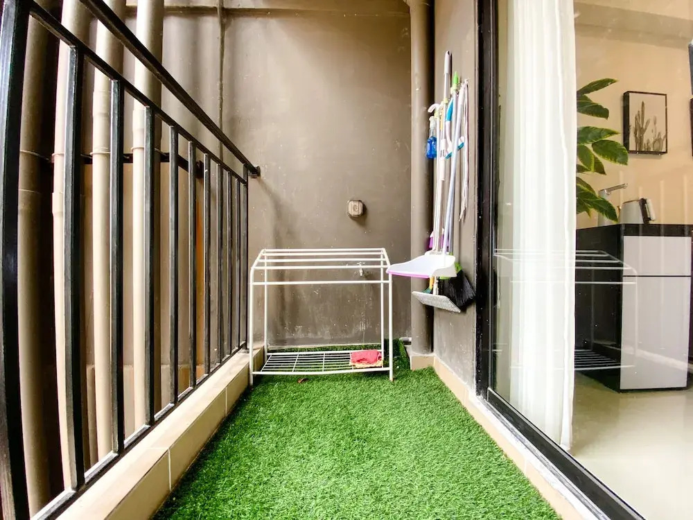 Spacious And Homey 2Br At Meikarta Apartment