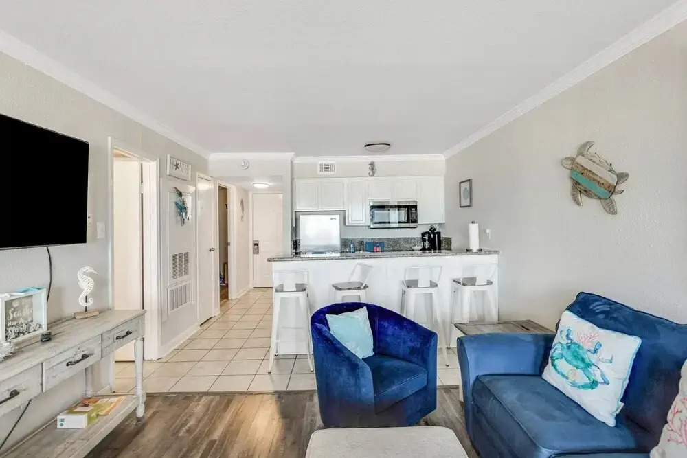 Victorian With A View 3 Bedroom Condo