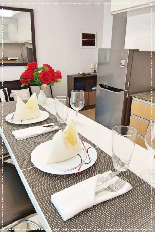 7th Floor Studio Suite W/ Balcony, Free-wifi&netflix next to Grand Canal Mall