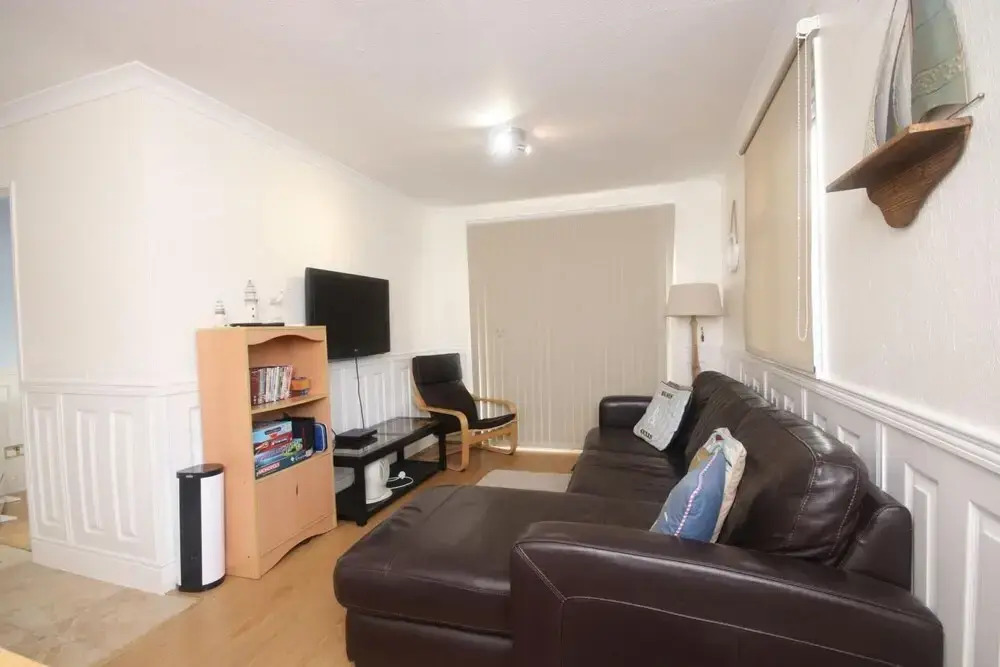 11B Medmerry Park 2 Bedroom Chalet