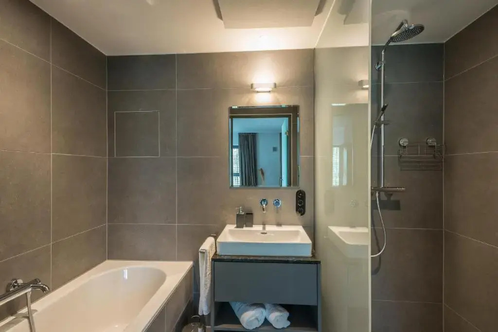 Golden Ball, Exclusive Serviced Apartments Munich
