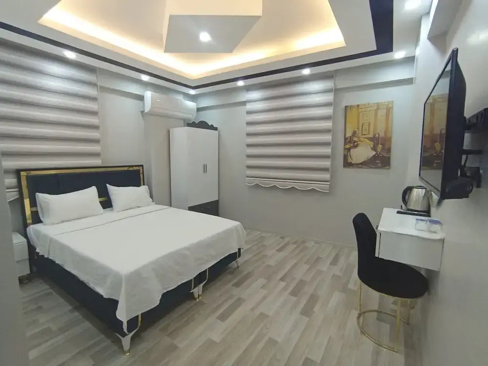 Hotel Sandra