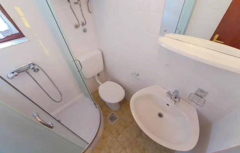 Nice Home in Povile With Wifi and 4 Bedrooms