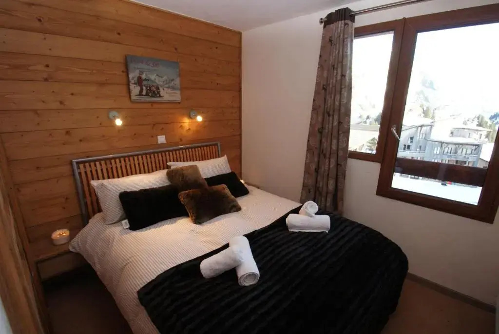 Chalet Chamois - Central Modern Duplex for 6 by Avoriaz Chalets