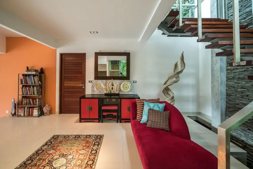 Parinda Villa in Naka Hills