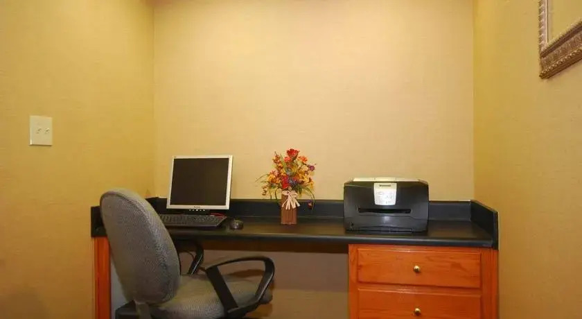 Best Western Carrollton Inn & Suites
