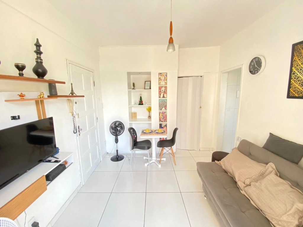 Apartamento em frente a Praia da Pituba Salvador