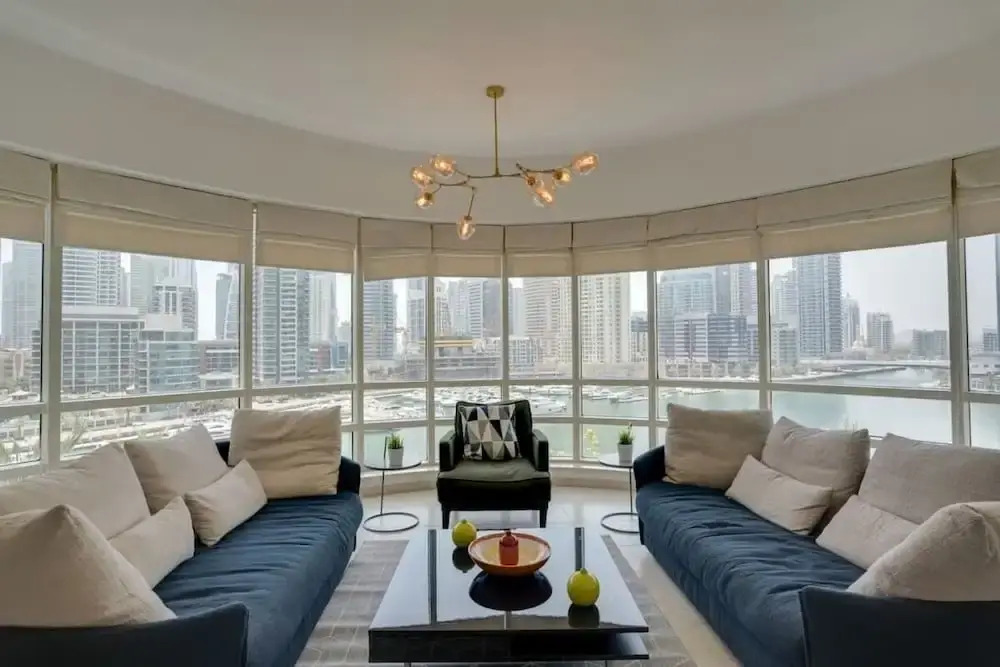 Airy Apartment With the Best View of Marina!
