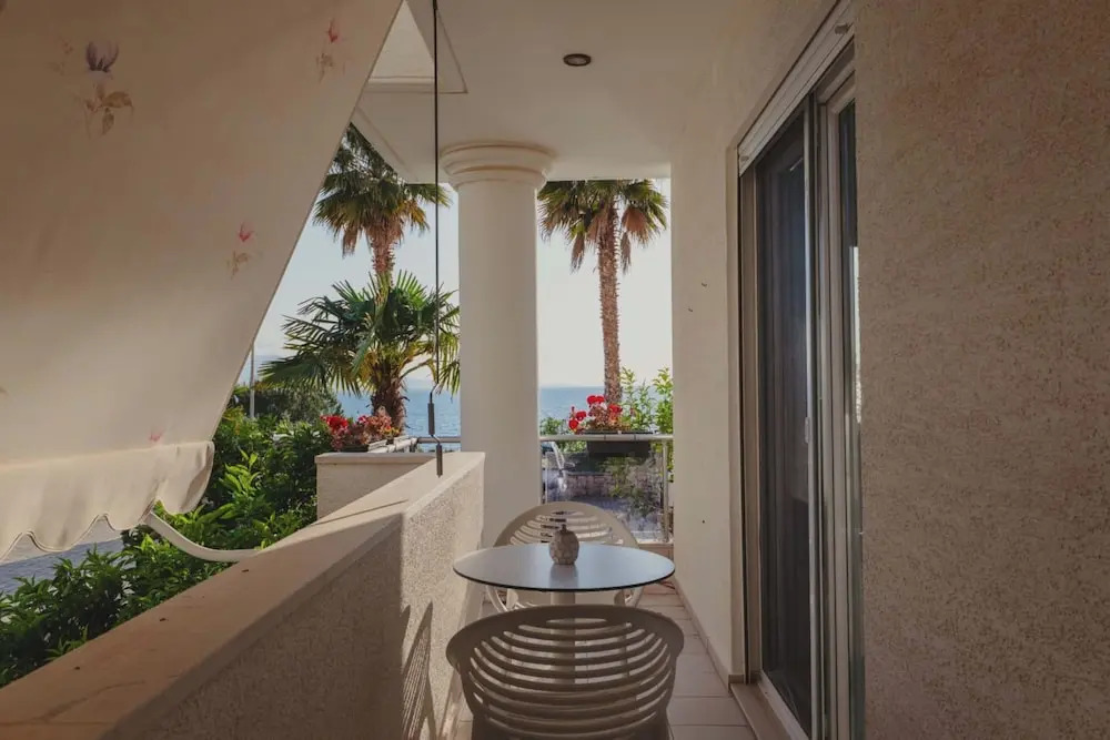 Albania Dream Beachfront Apartment
