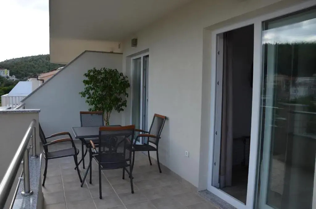 Apartments Lozina