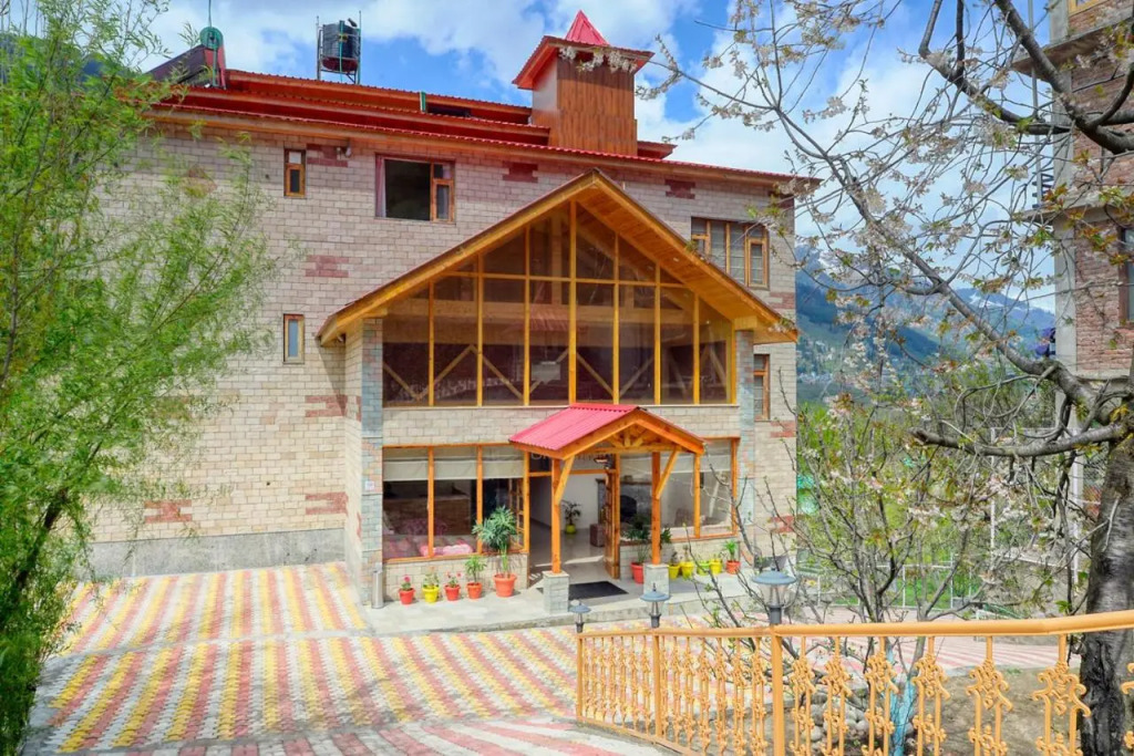 Clarks Inn Suites, Manali