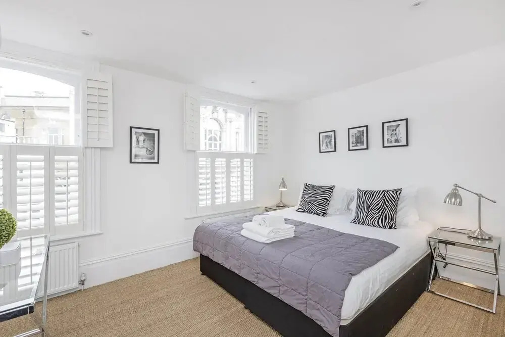 Pet-friendly Fulham 1-bed Apt, 2 Mins to Tube