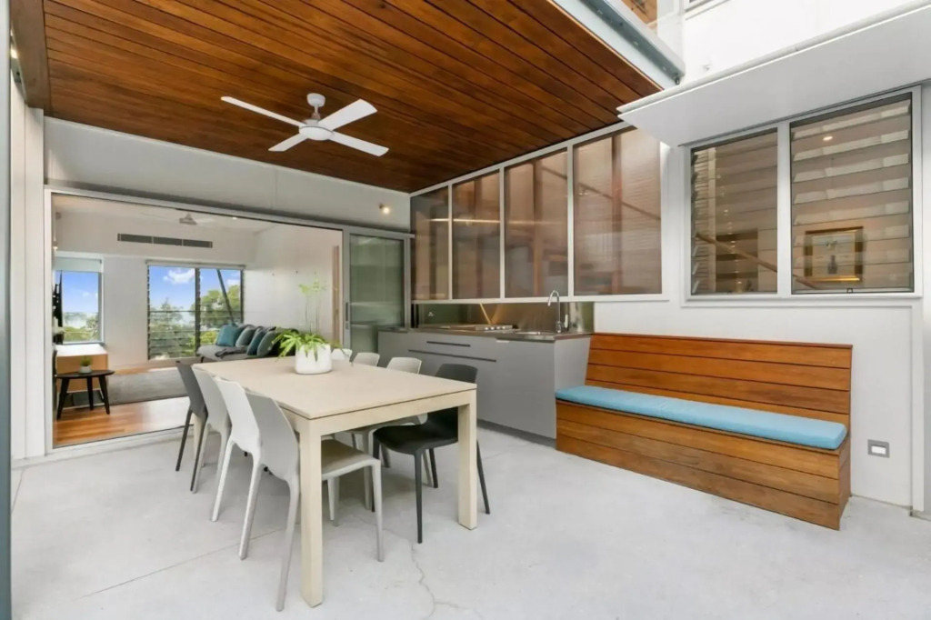Seaview Tce Spectacular Home with Stunning Ocean and Headland Views