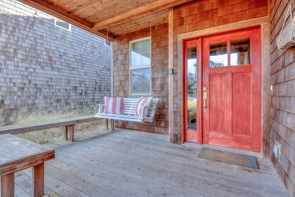 Charming Escape with Hot Tub and Game Amenities - Delightful Family Haven