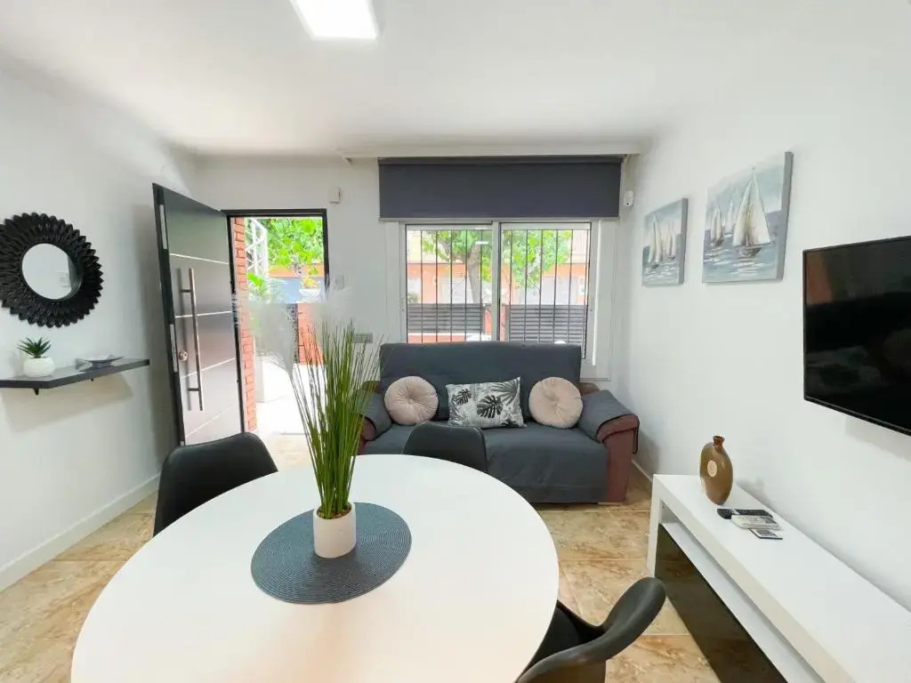Apartamentos CALAMARI 1 & 2