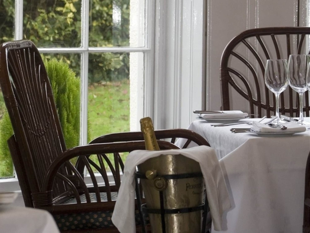 Farthings Hotel and Restaurant