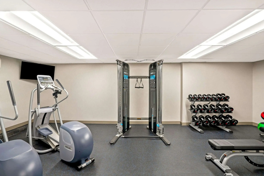La Quinta Inn & Suites By Wyndham Columbus Ms