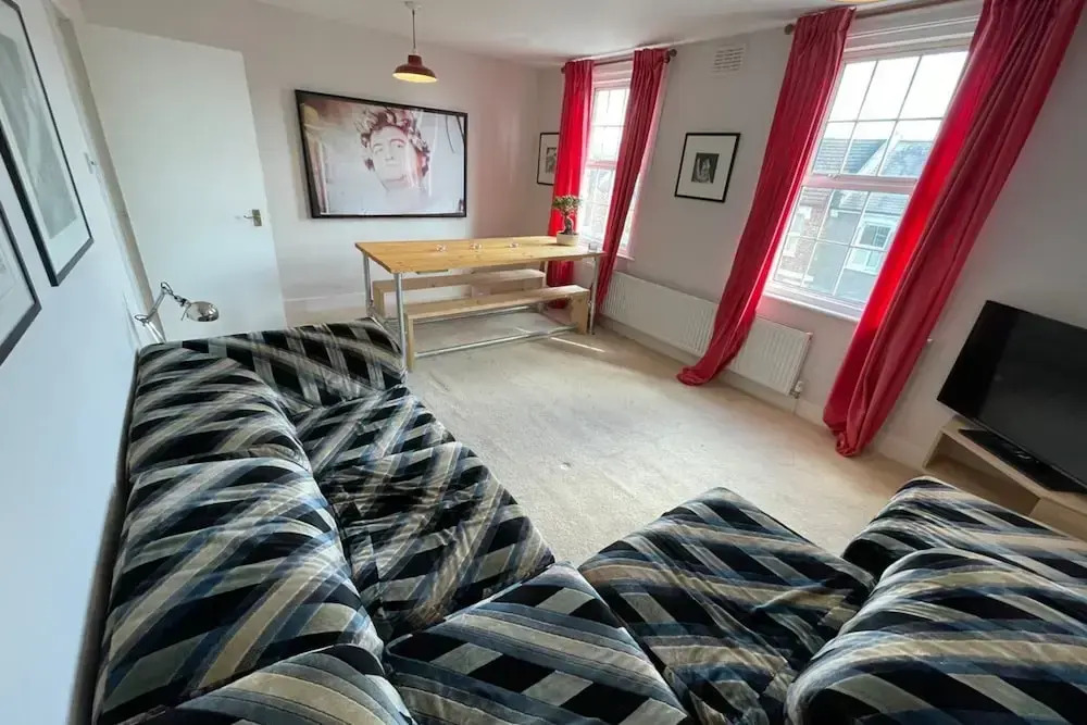Modern & Cosy 1 Bedroom Top Floor Flat in East Dulwich