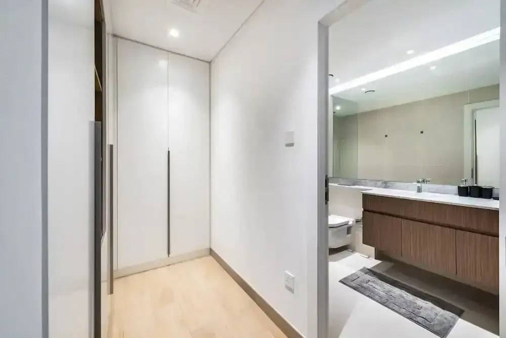 Stylish 2BR in La Rive 2