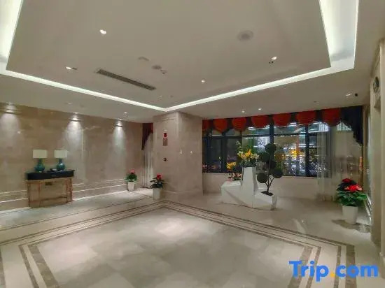 Vienna Hotel (Wuchang Jiangtan Xujiapeng Subway Station, Hubei University)