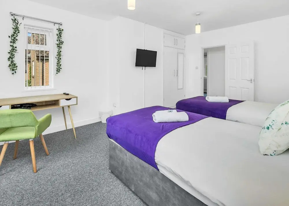 Great Deal for The No 7 3BR House w Pool Table
