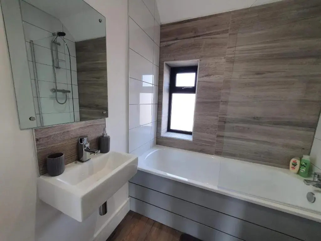 2 Bedroom Apartments In Filton By Cliftonvalley Apartments