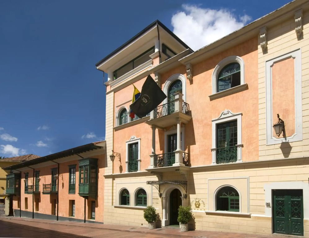 Hotel De La Opera