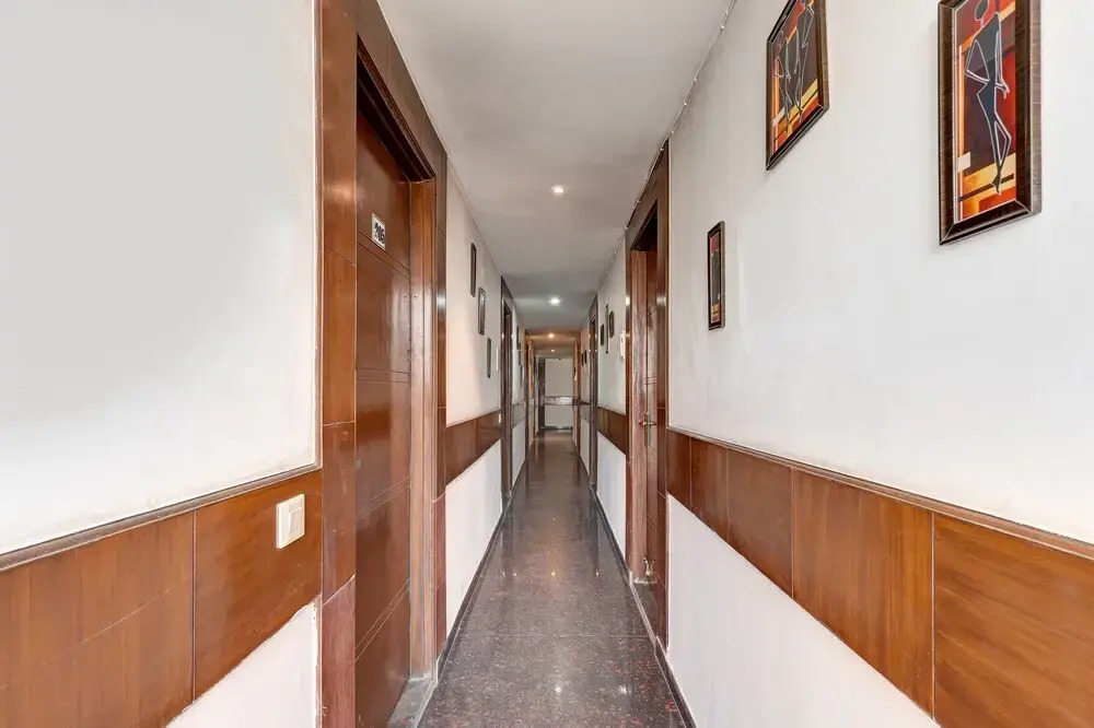 Mauryan Elite Hotel Qutab Minar Metro Station