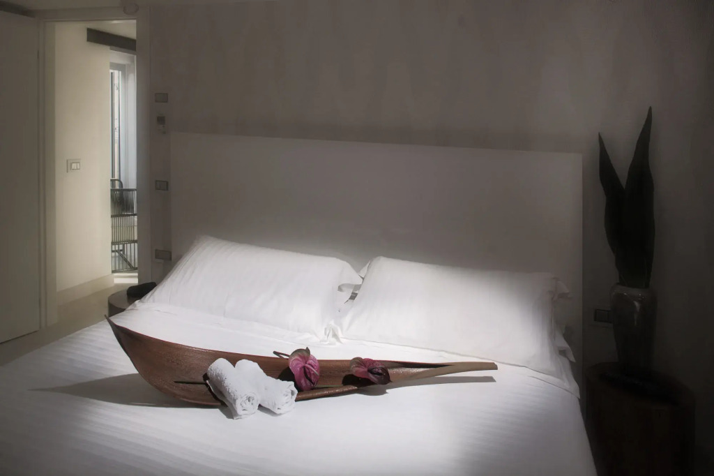 Q Hotel
