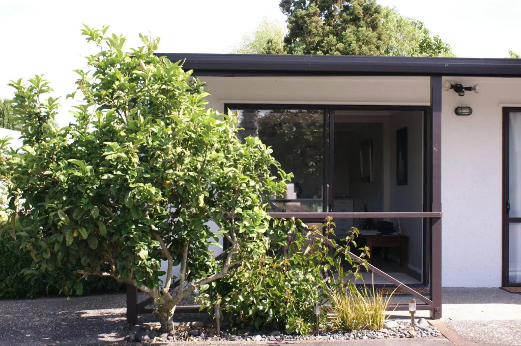 73 Milton Accommodation