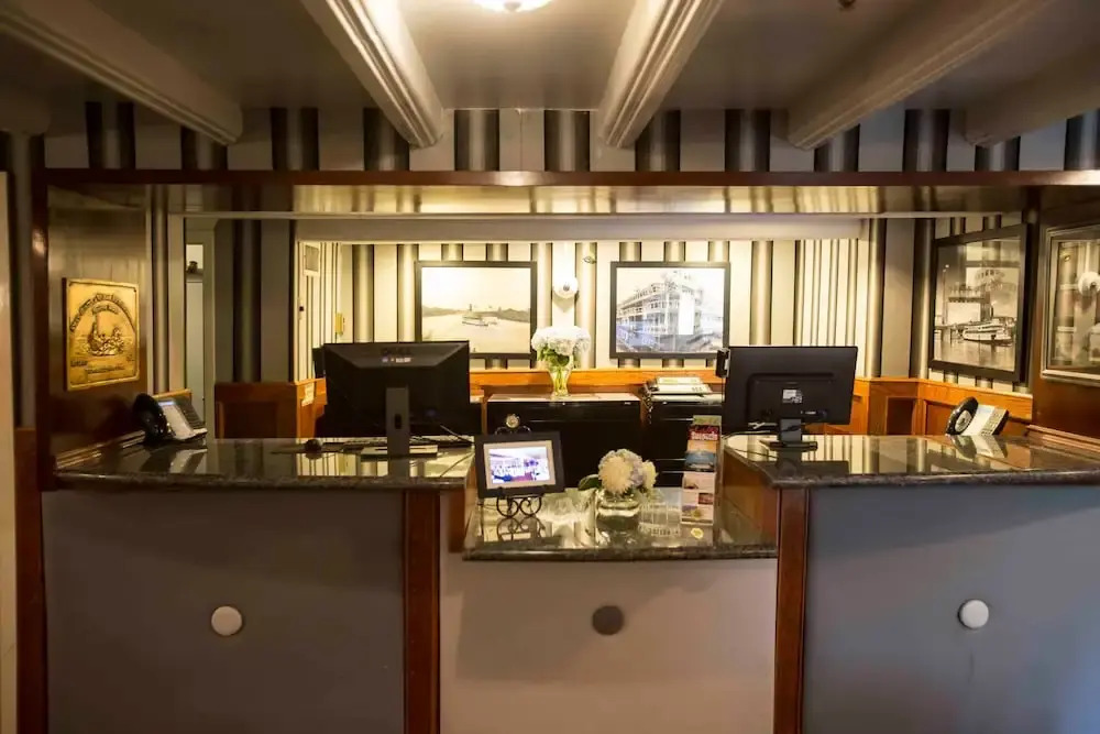 Delta King Hotel