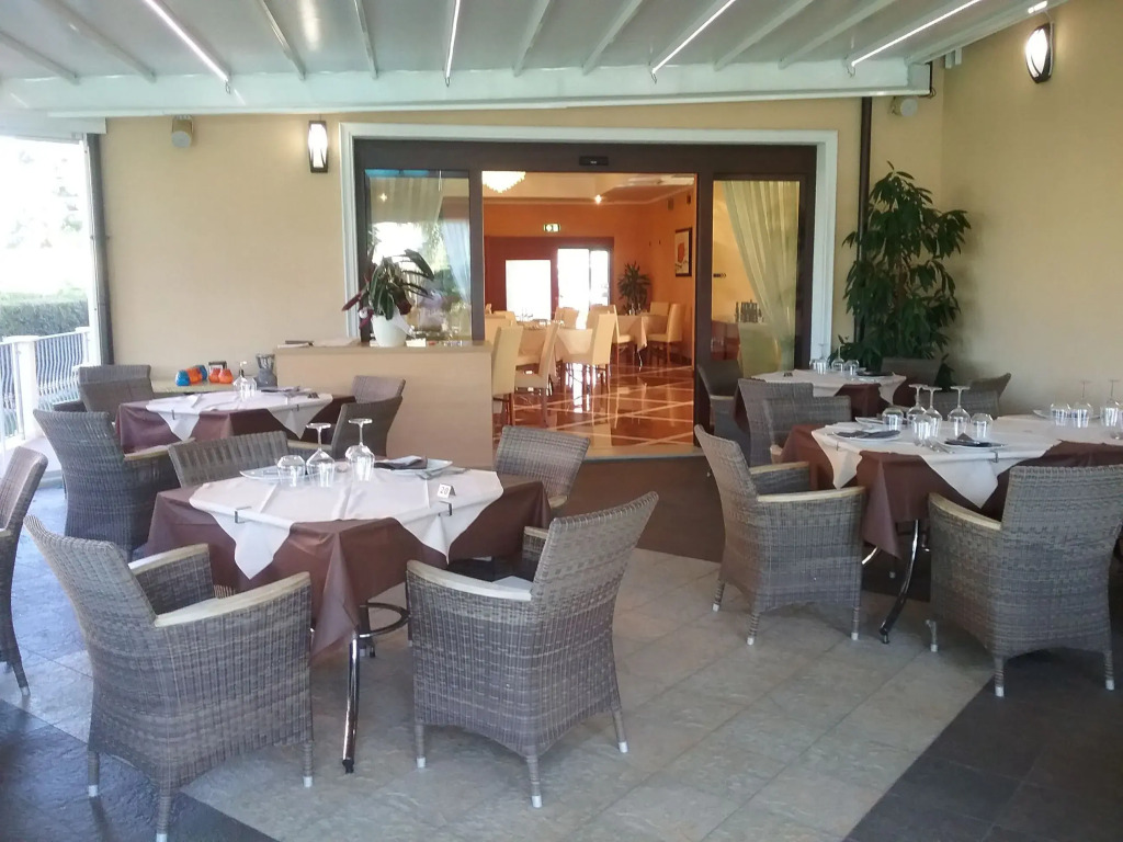 Gullo Hotel